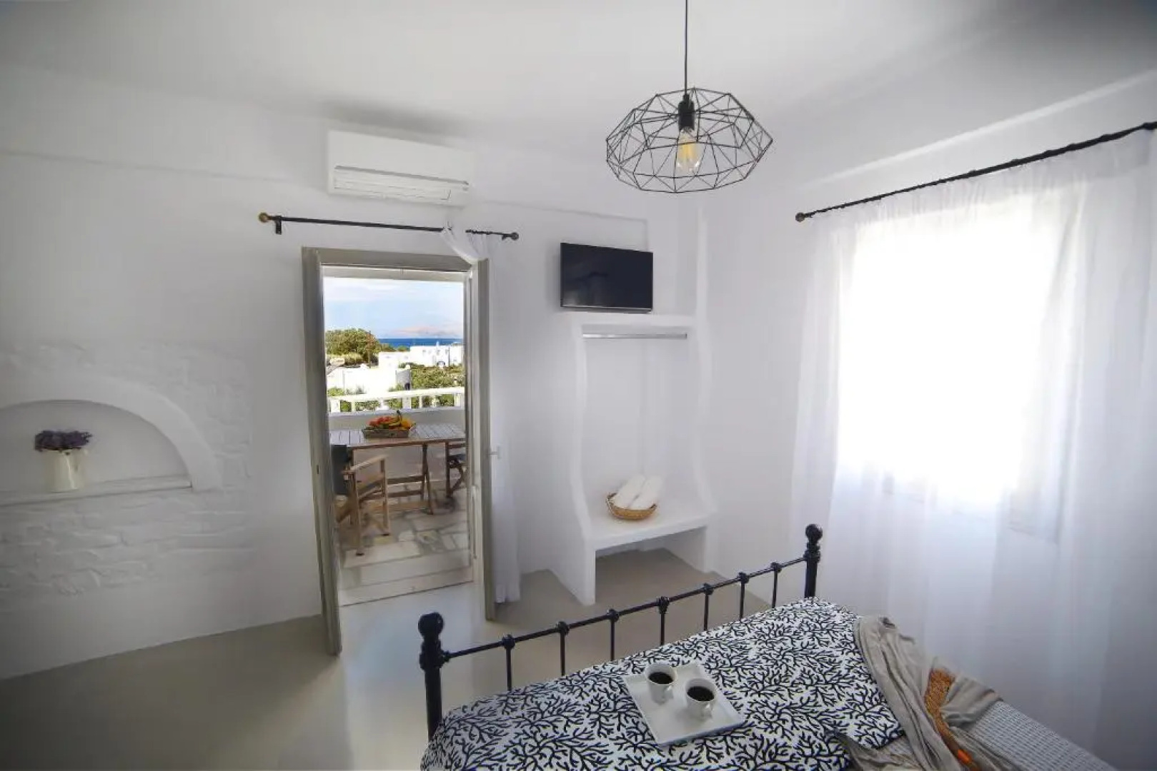 Island House Apartments