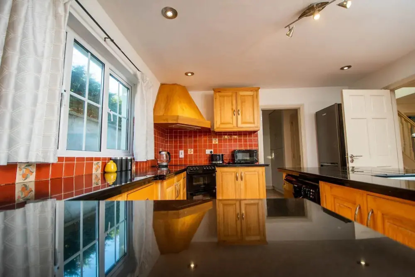 Bradog House - Beautiful 4 Bedroom House in Central Bundoran