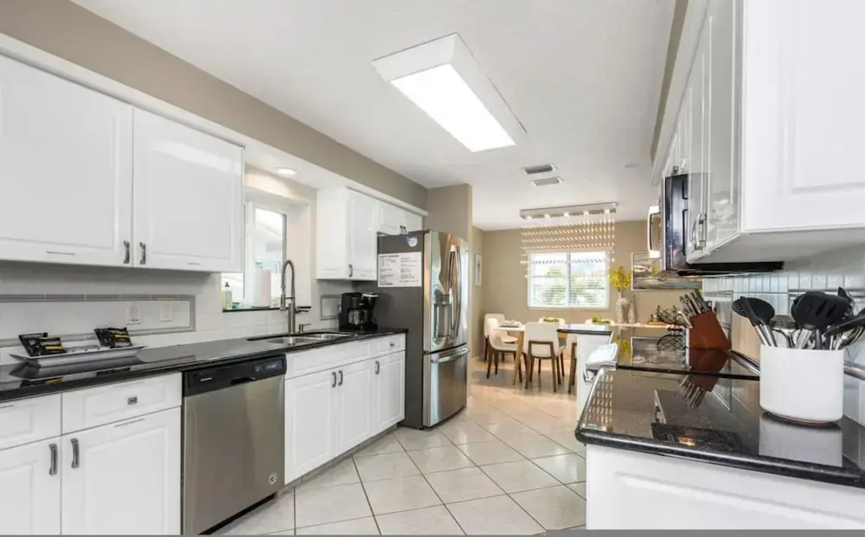 Azule - Waterfront Villa With Private Dock