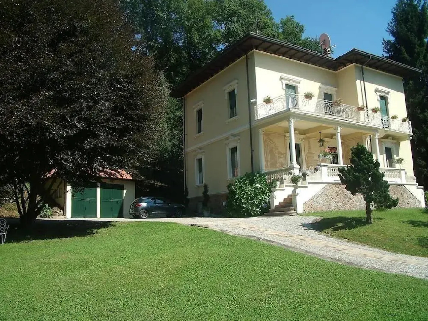 La Villa Del Lago