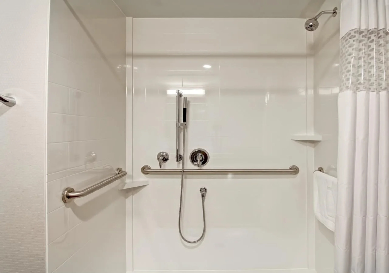 Hampton Inn & Suites Detroit/Troy