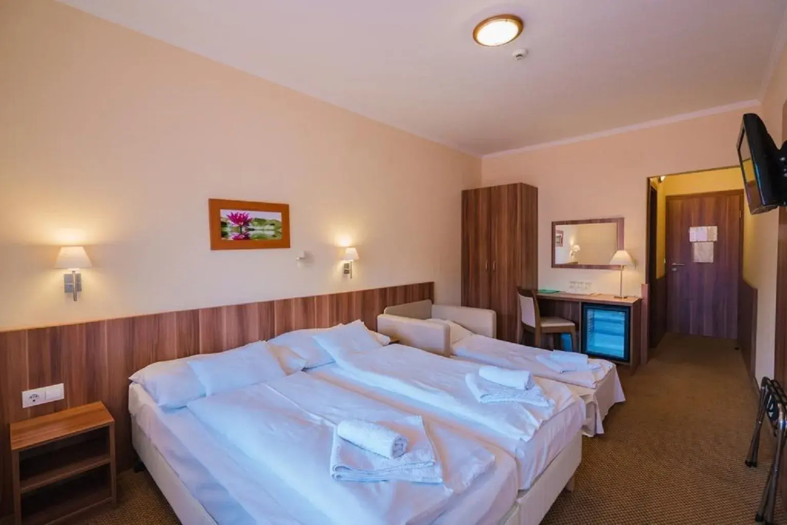 Balaton Colors Beach Hotel