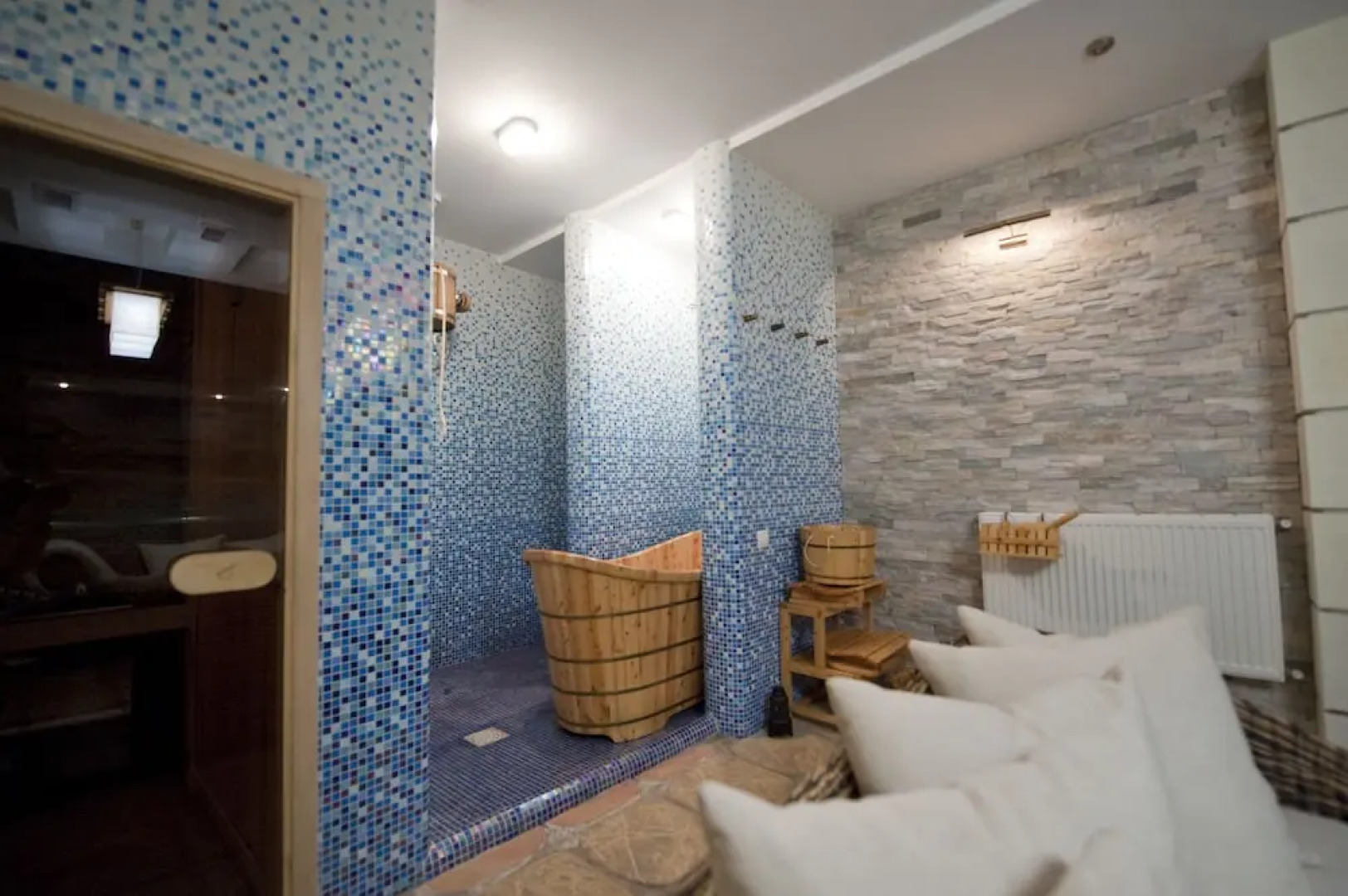 Deluxe Hotel «Купава»