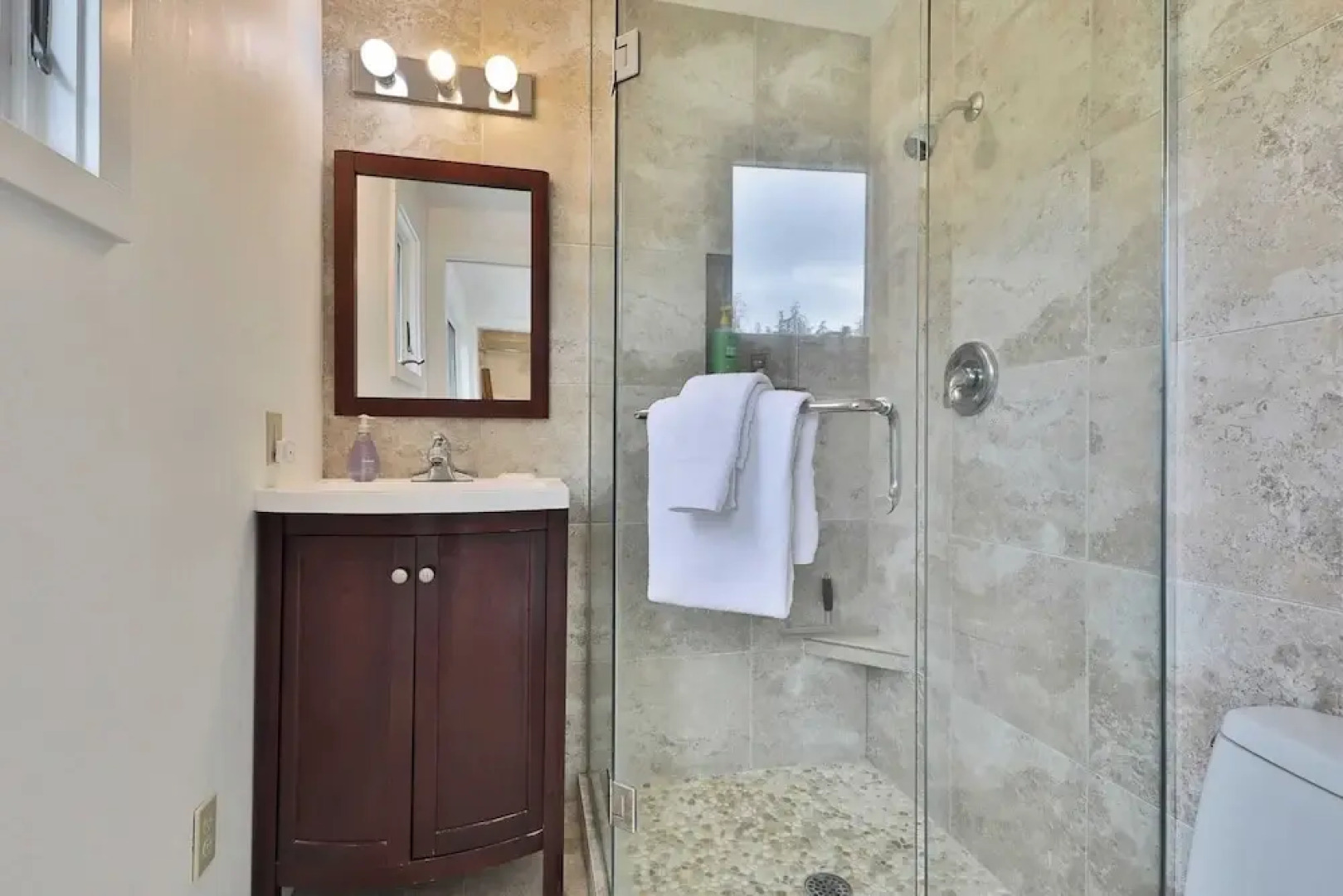 Marine View Bluff by Avantstay Waterfront Views