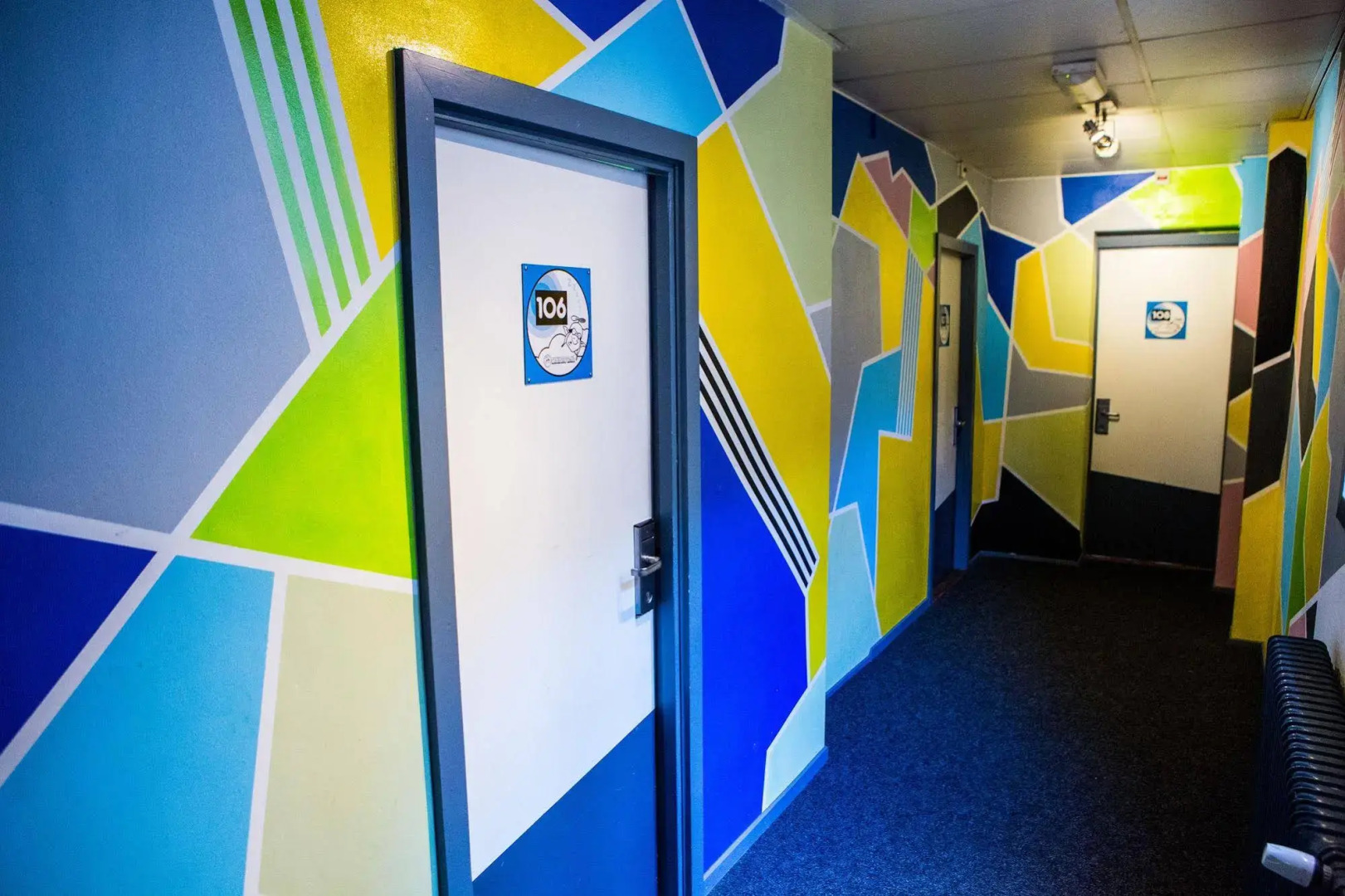 The Flying Pig Downtown Youth Hostel