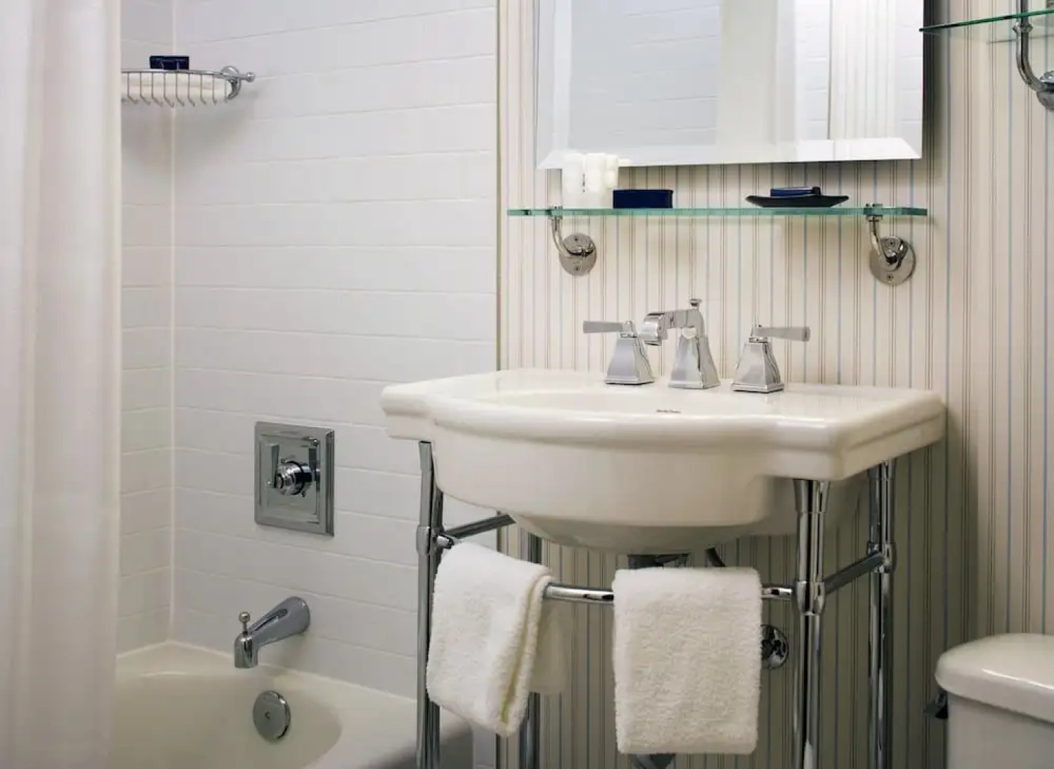 Radisson Hotel Baltimore Downtown - Inner Harbor