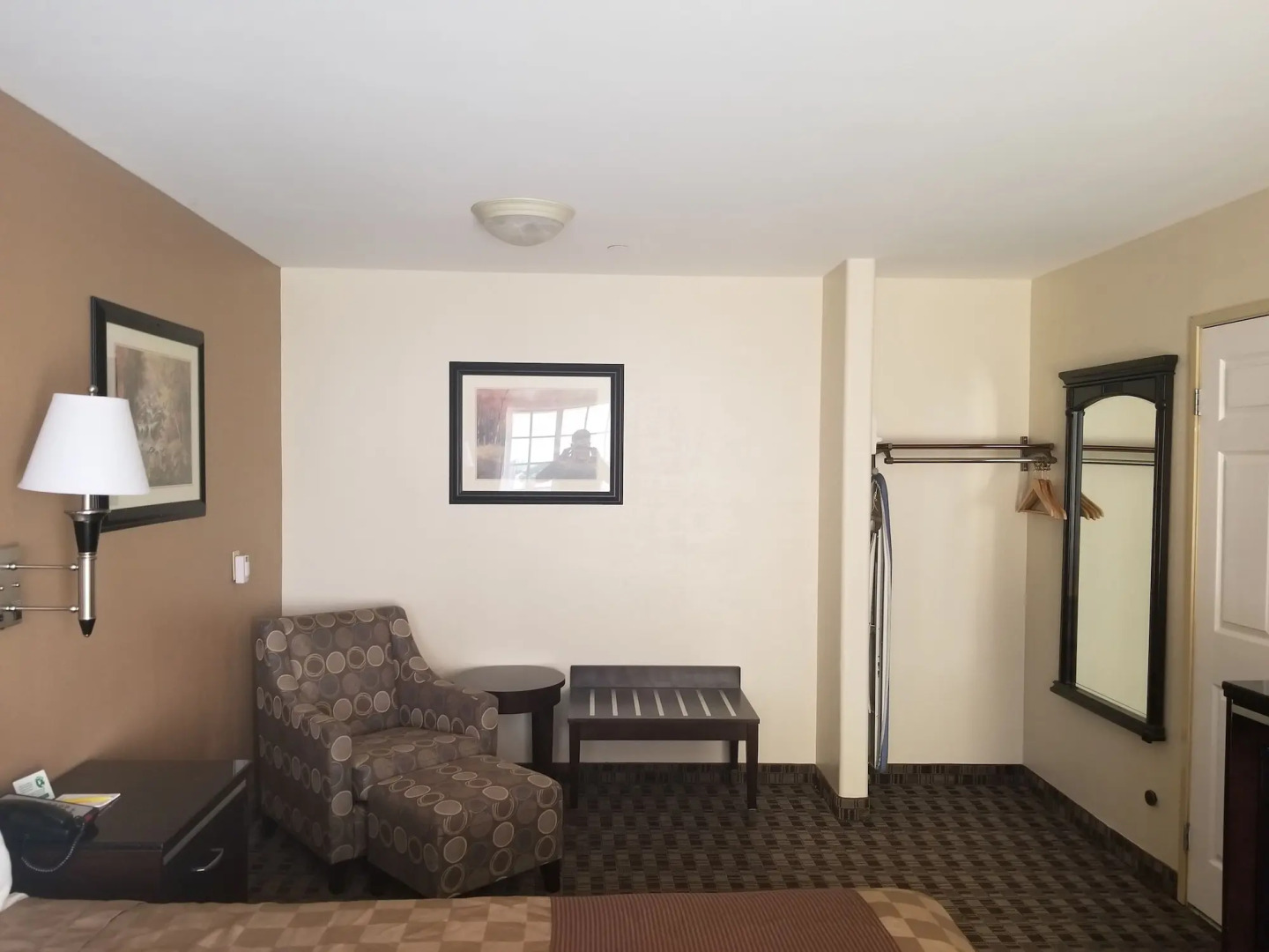 Sunburst Spa & Suites Motel