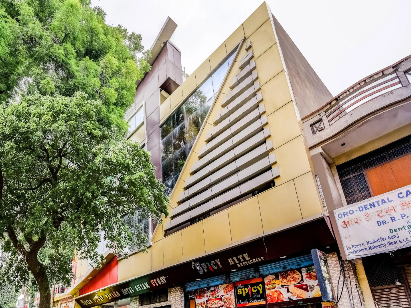 OYO 62203 Hotel Shyam Utsav