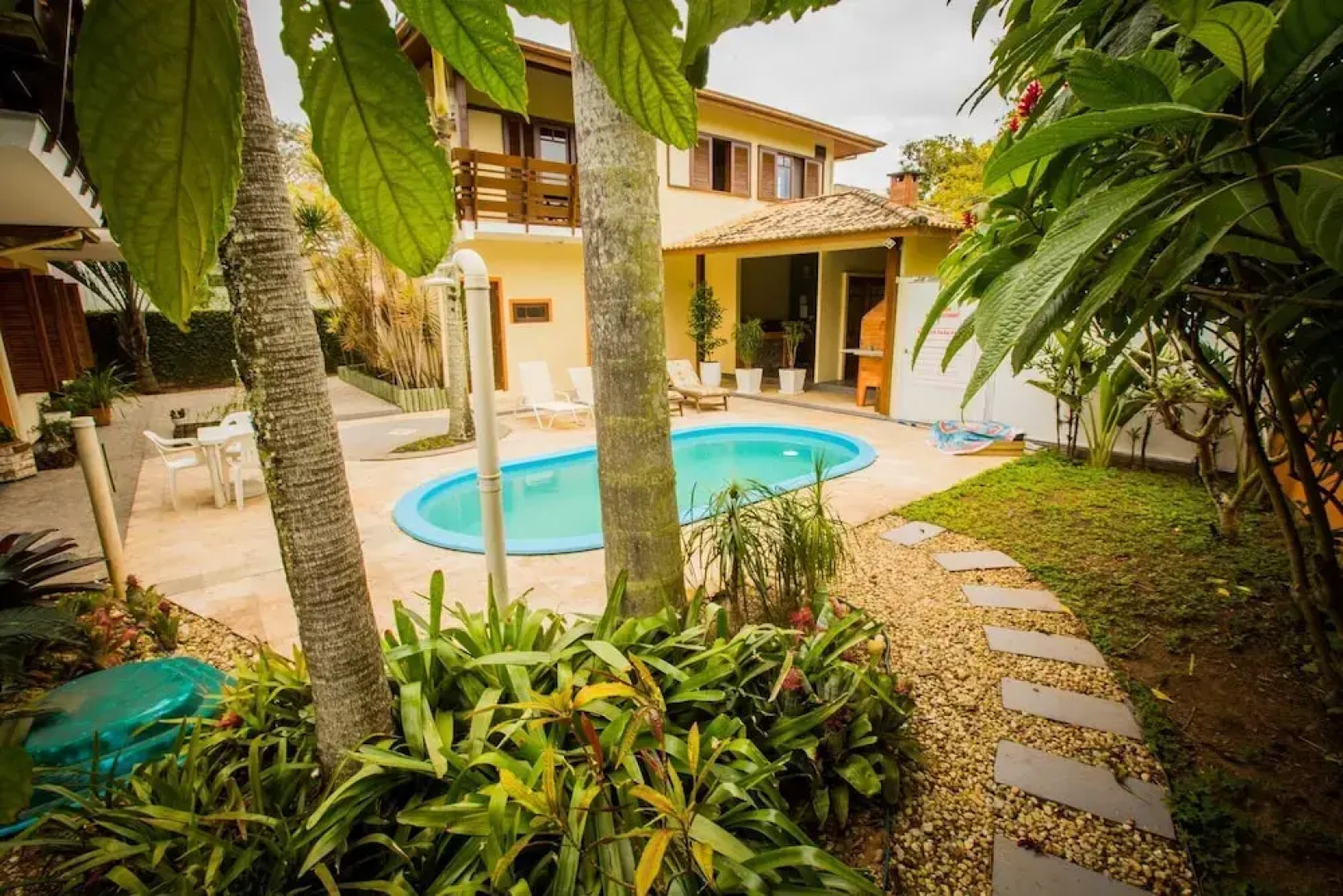 Bollté Praia Boutique Pousada - Campeche - SC