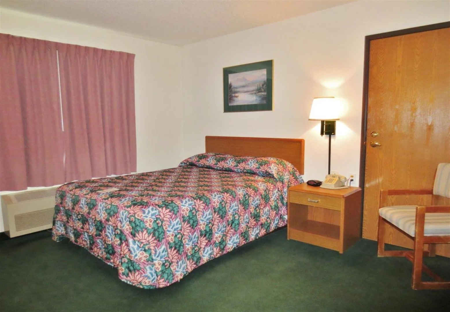 Northwoods Best Inn (ex.Americas Best Value Inn Chetek)