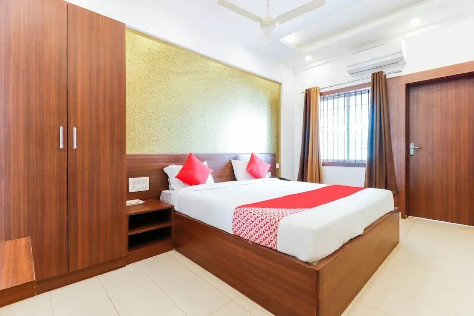Samrudhi Residency by OYO Rooms