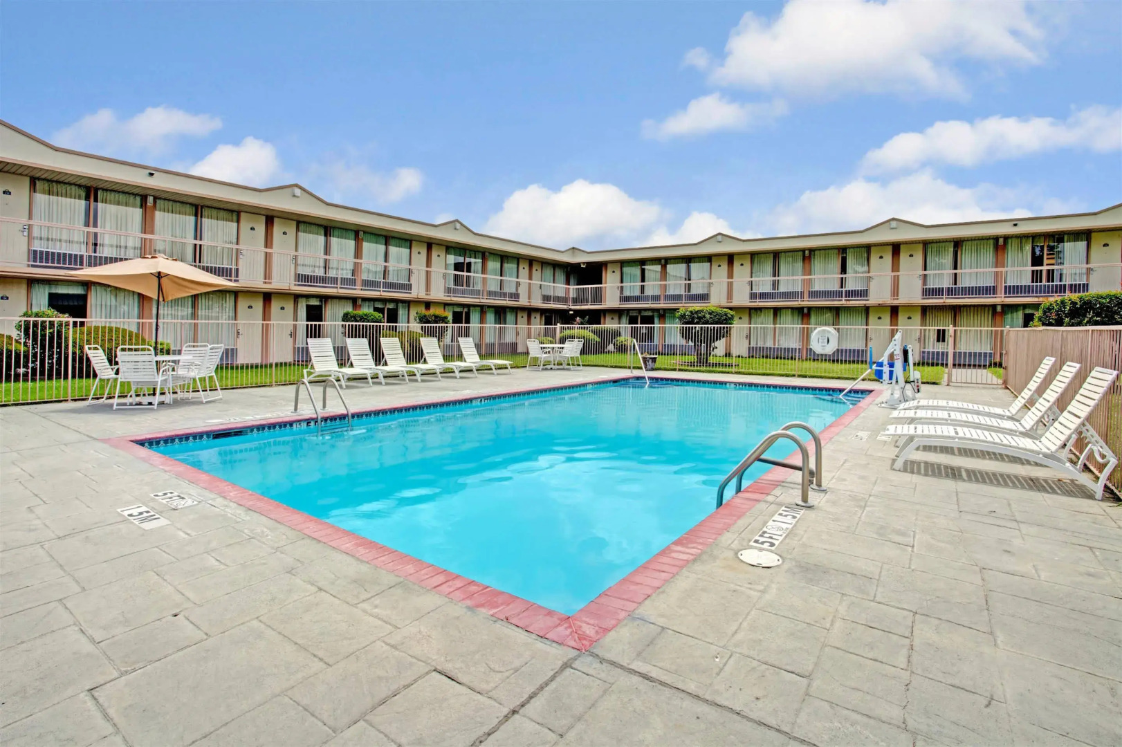 Days Inn by Wyndham Forrest City