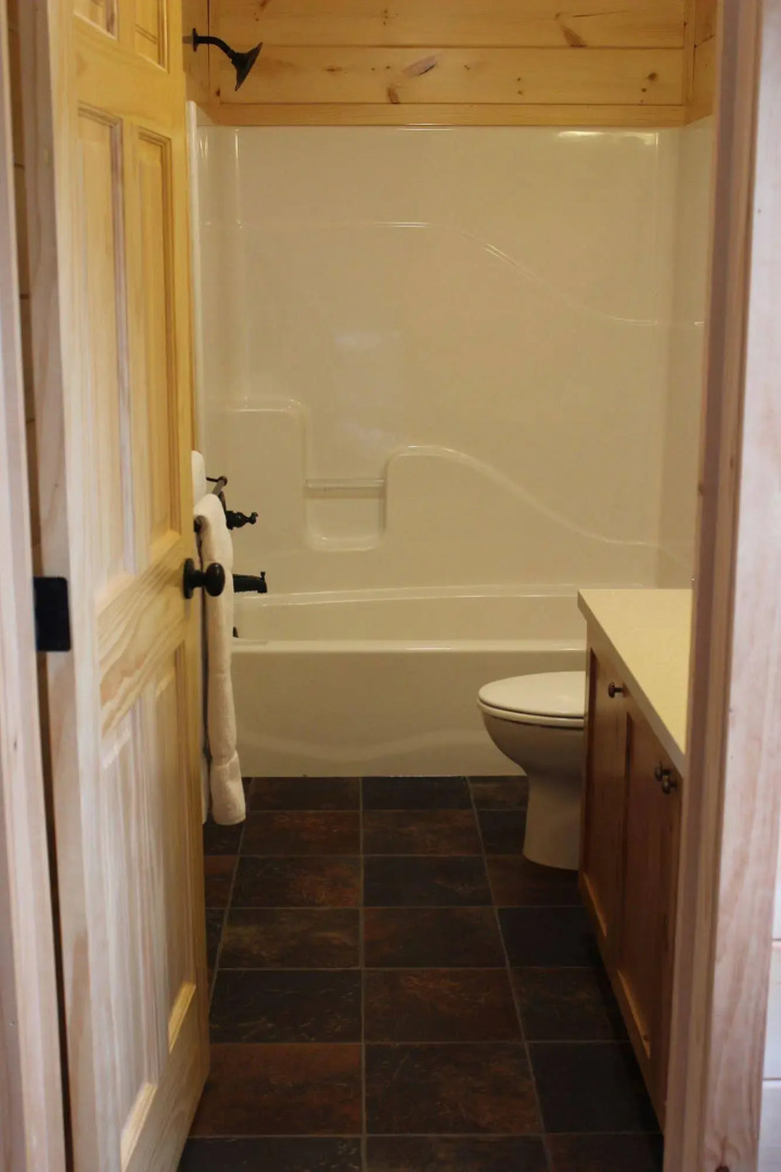 Single Island Shores