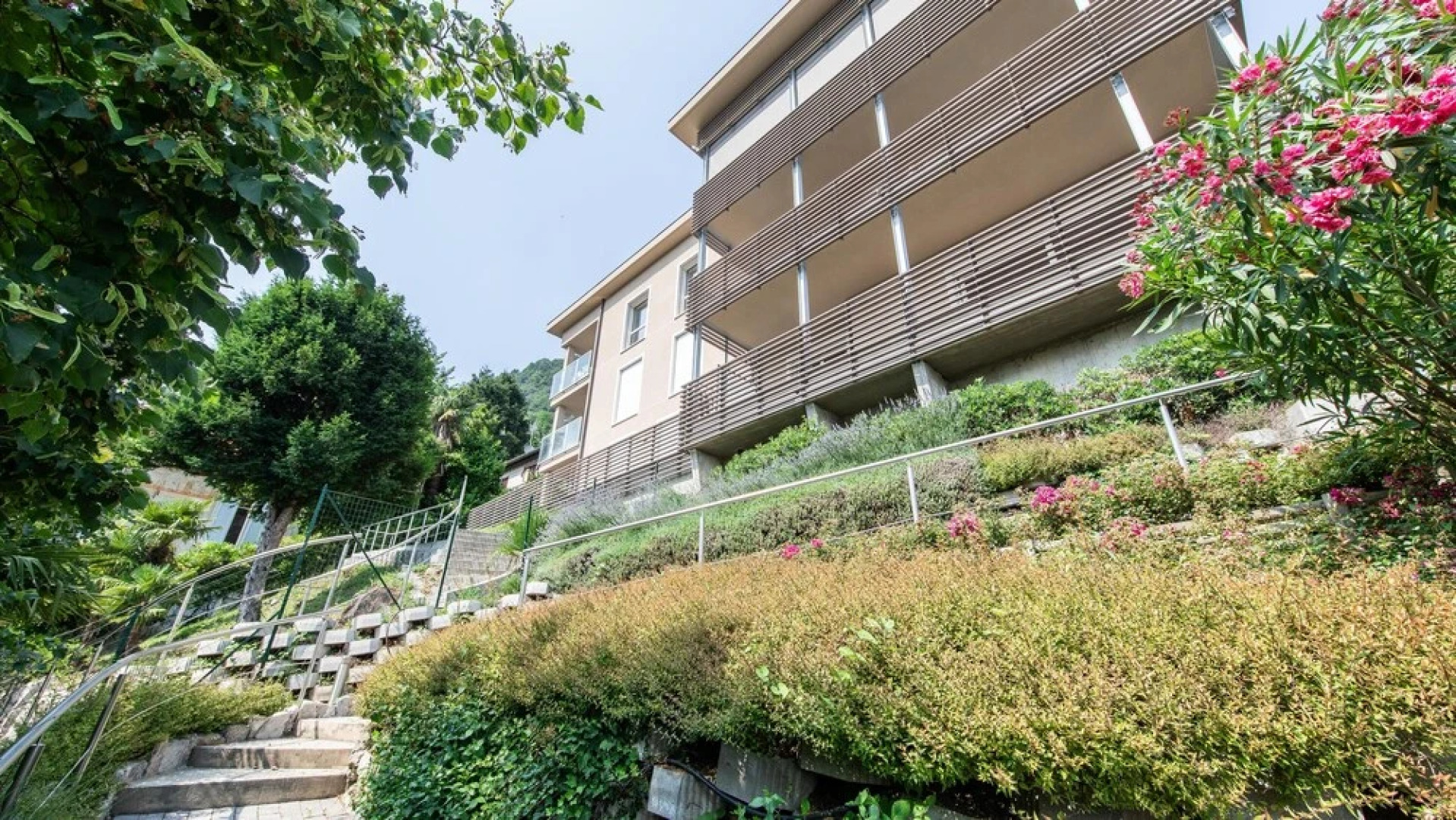 Como Luxury Lake View Spa