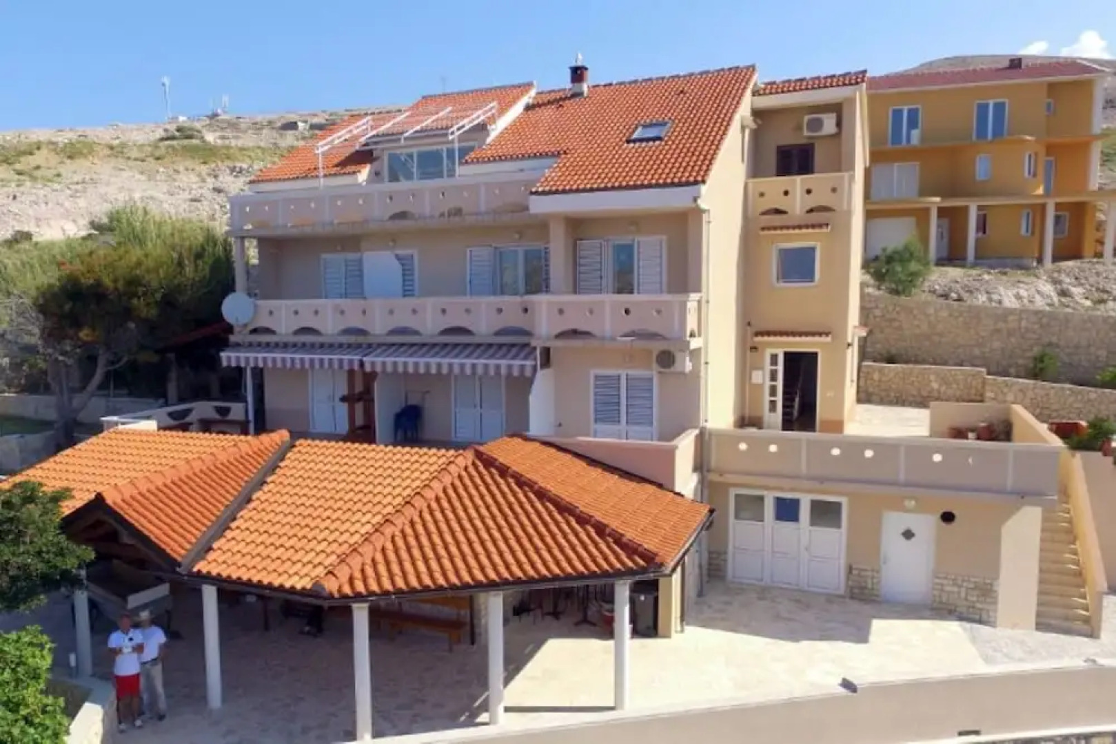 Irena - 100m From the sea - A3 Srednji Prvi kat