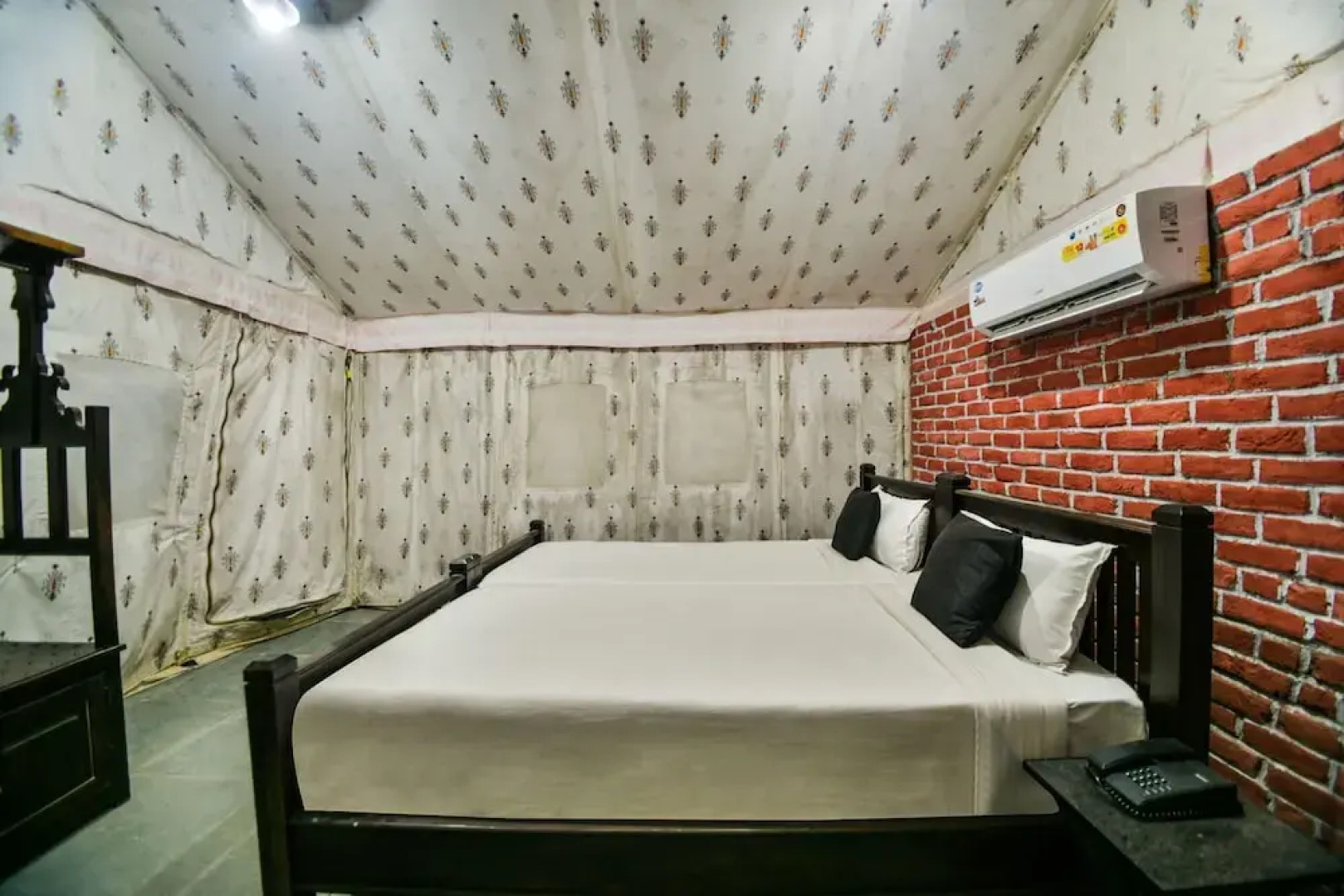 Palette-Jungle Camp By Thar Oasis