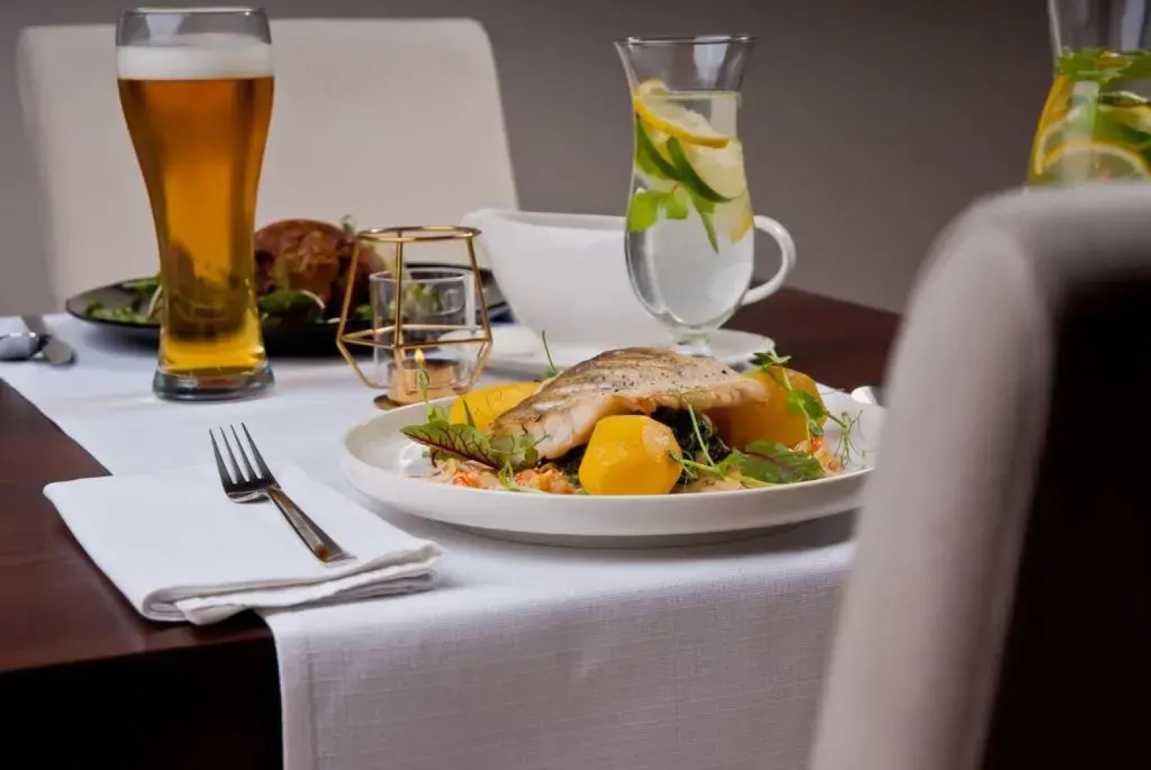 Hotelik na Słonecznym Wzgórzu