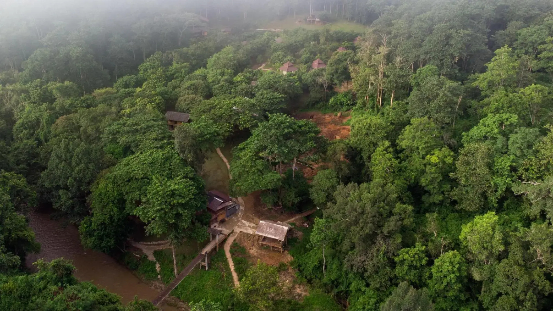 Tawan Riverside - Elephant Resort