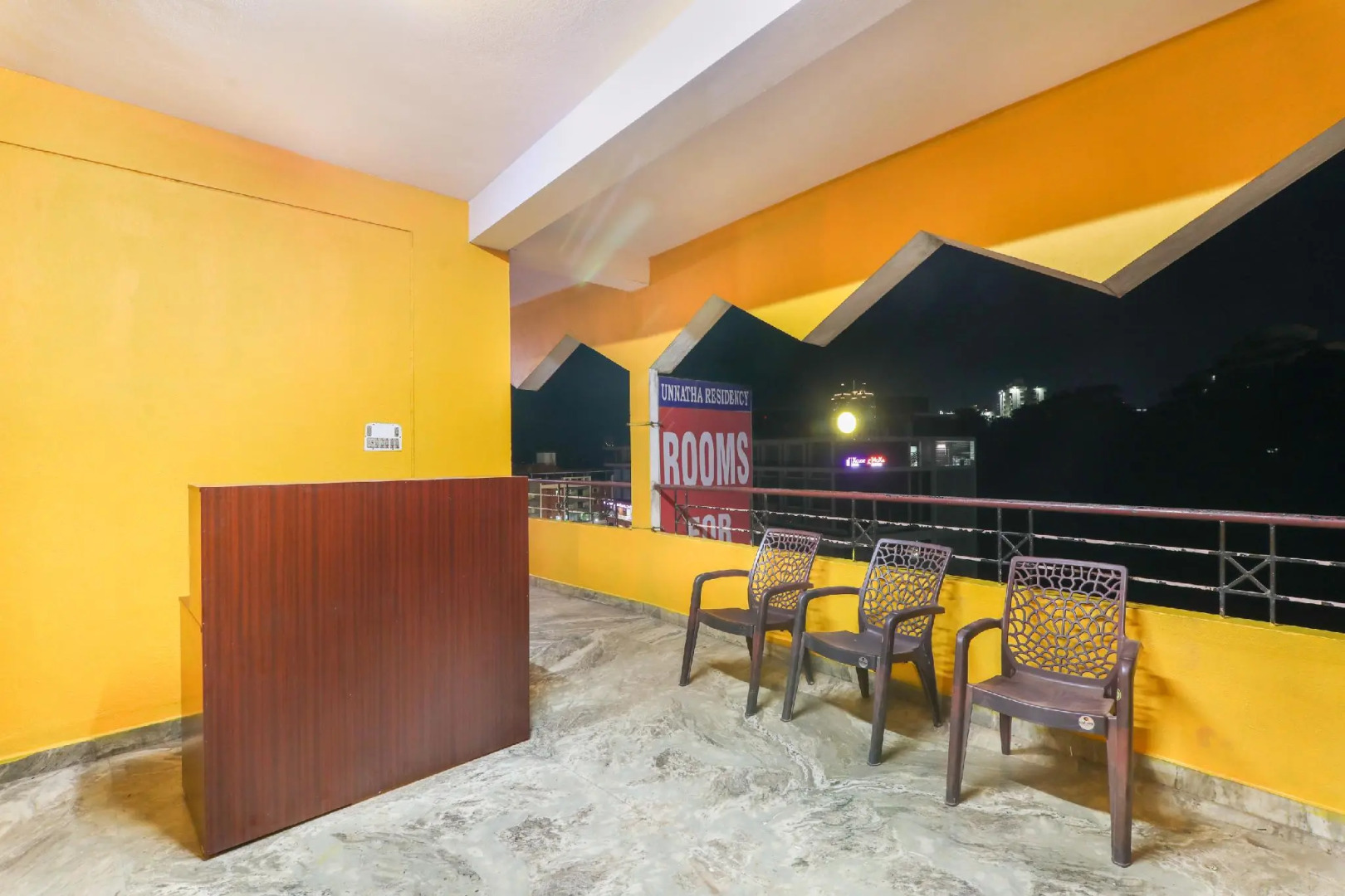 OYO 69765 Unnatha Residency