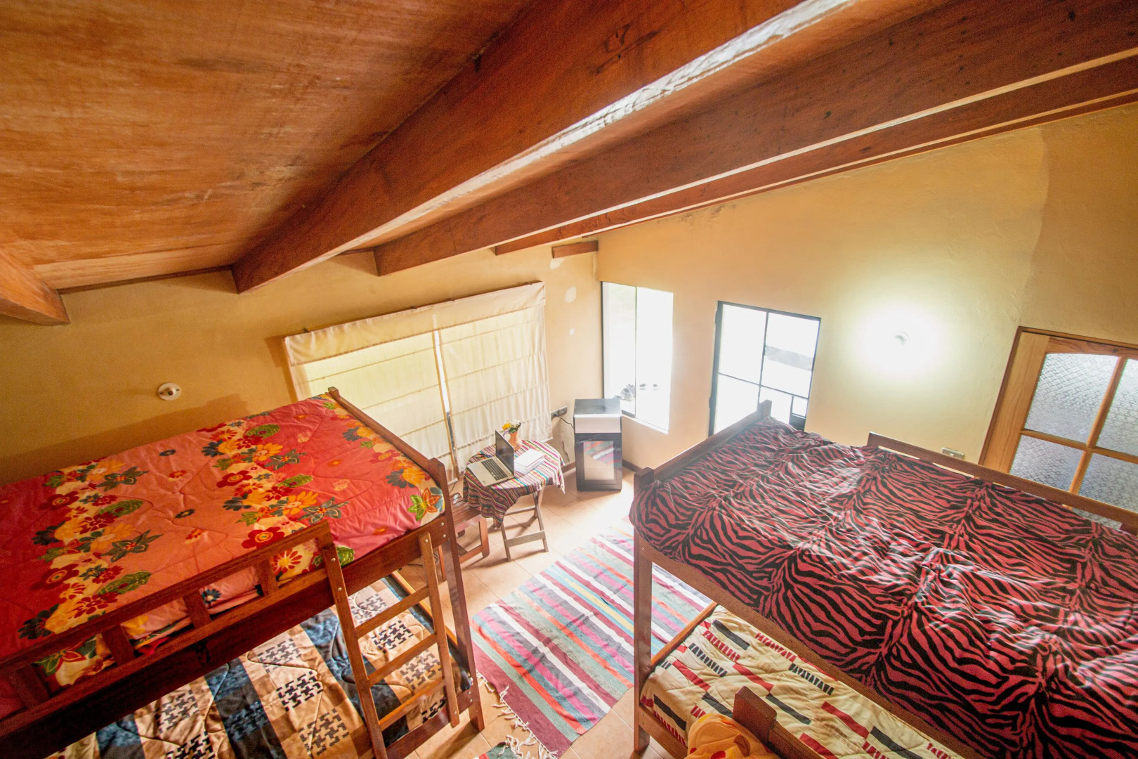 Yakumama Hostel y Restaurant