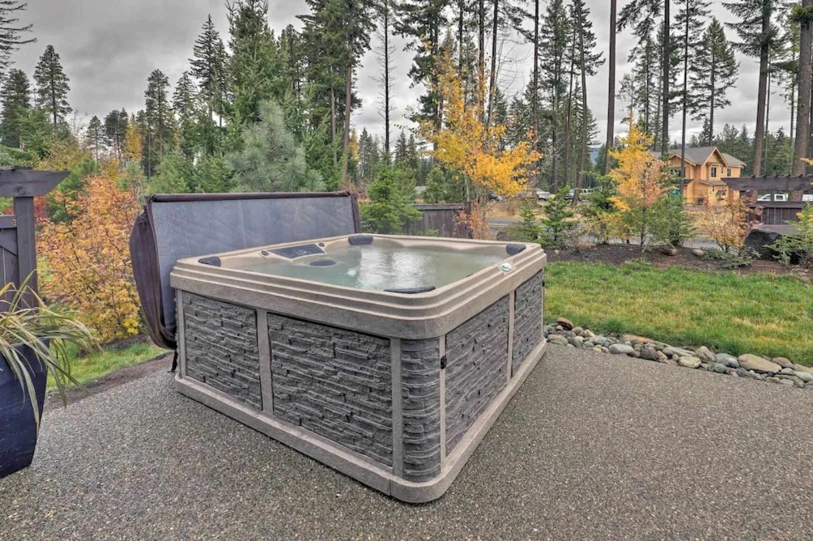 Luxury Suncadia Resort Retreat w/ Private Hot Tub!