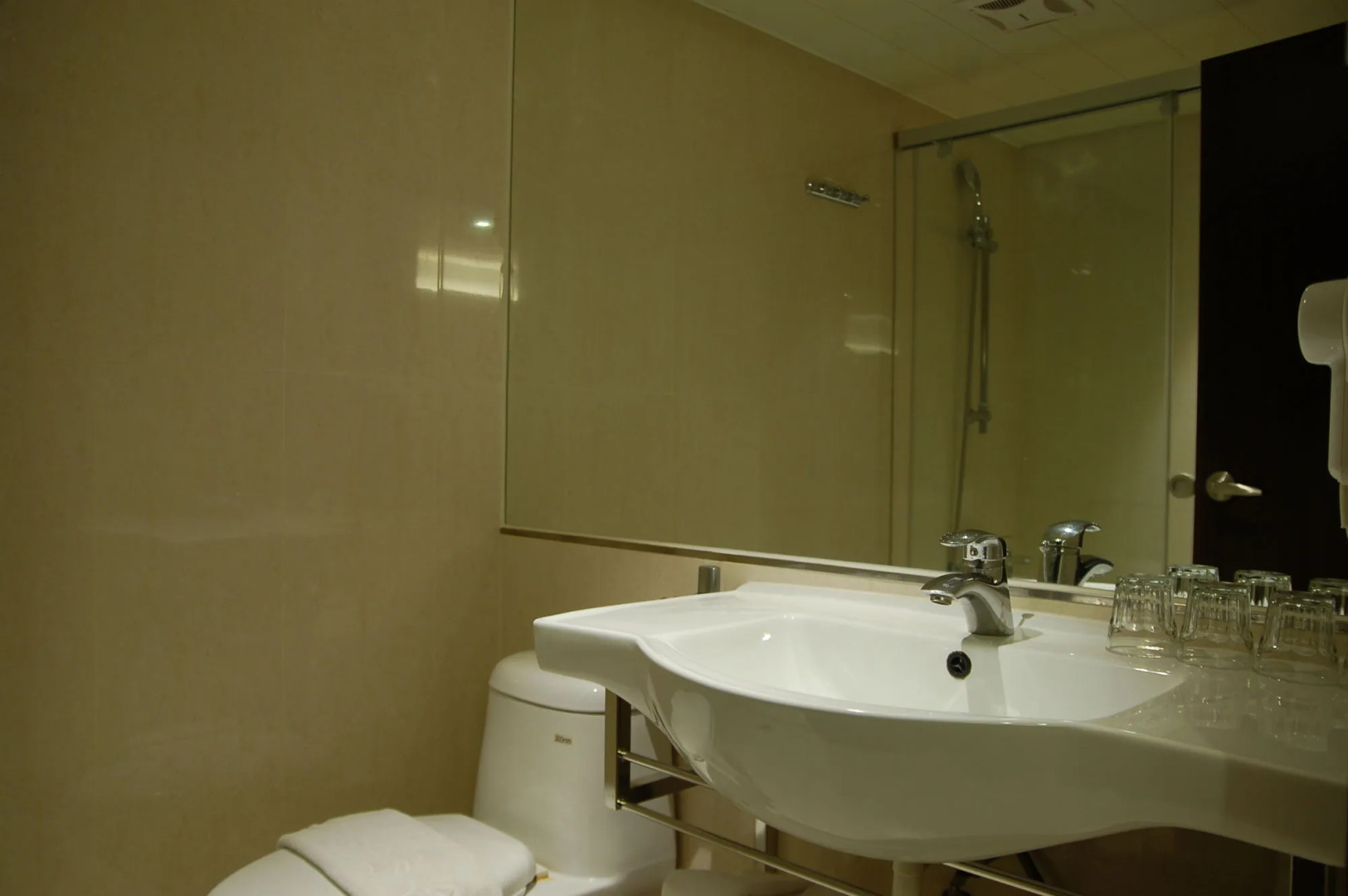 Hub Hotel Kaosiung Yisin Branch