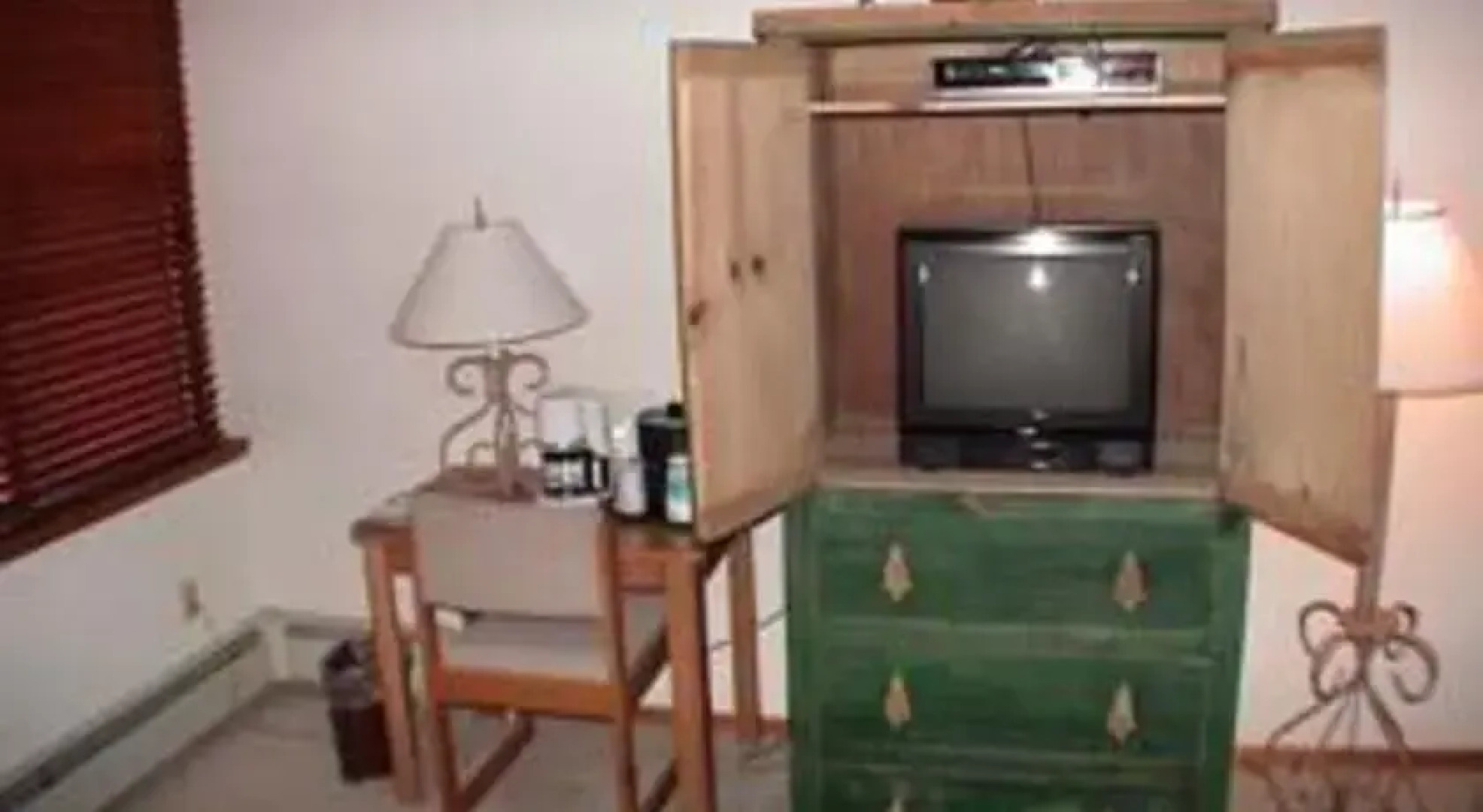 Village Square Hotel Room - VSRDH2