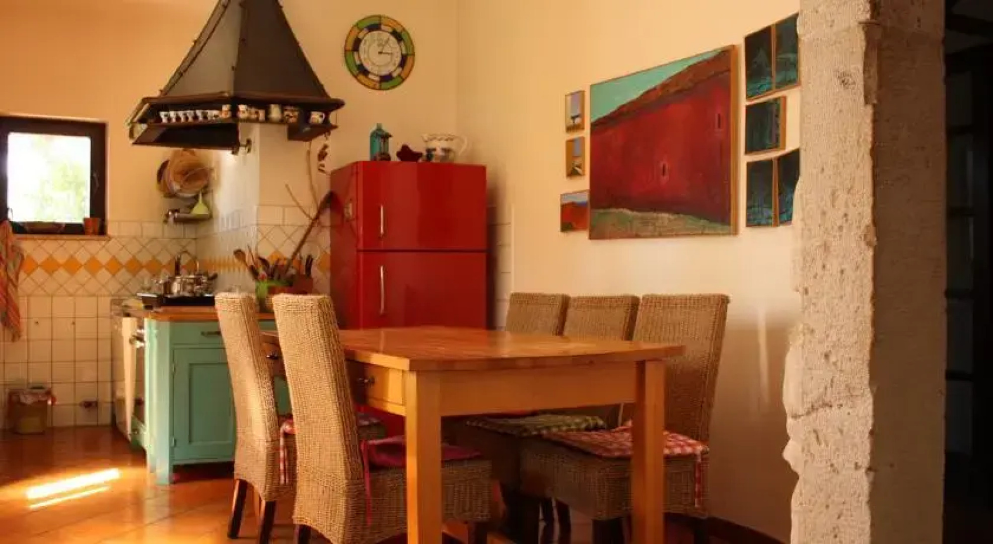 Holiday Home Natural Art House