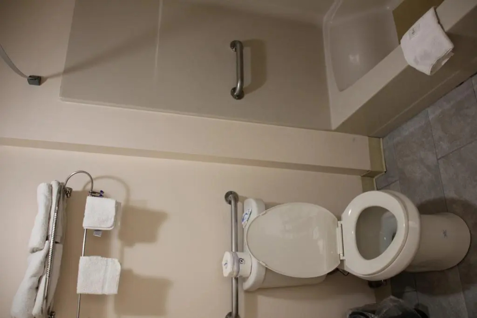 Sterling Inn Niagara Falls near IAG Airport