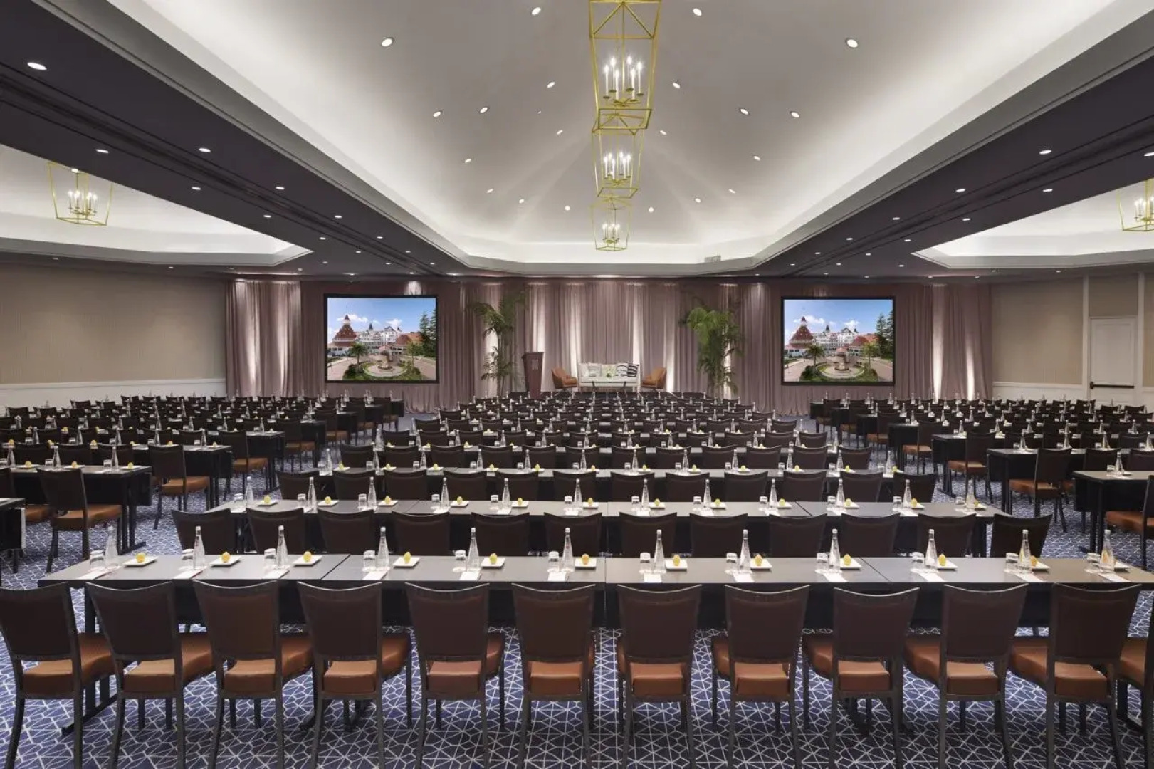 Shore House at The Del, LXR Hotels & Resorts