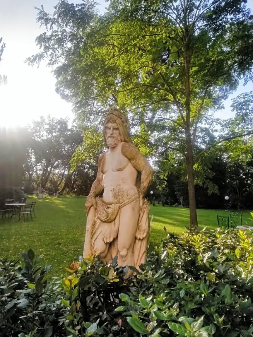 Palazzo 100 finestre Suite D'Annunzio