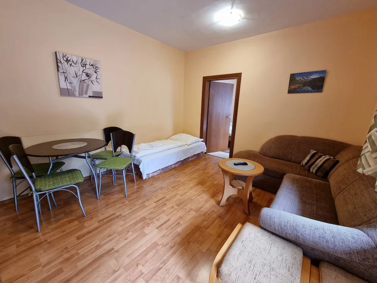 Fatrapark 2 Apartments House