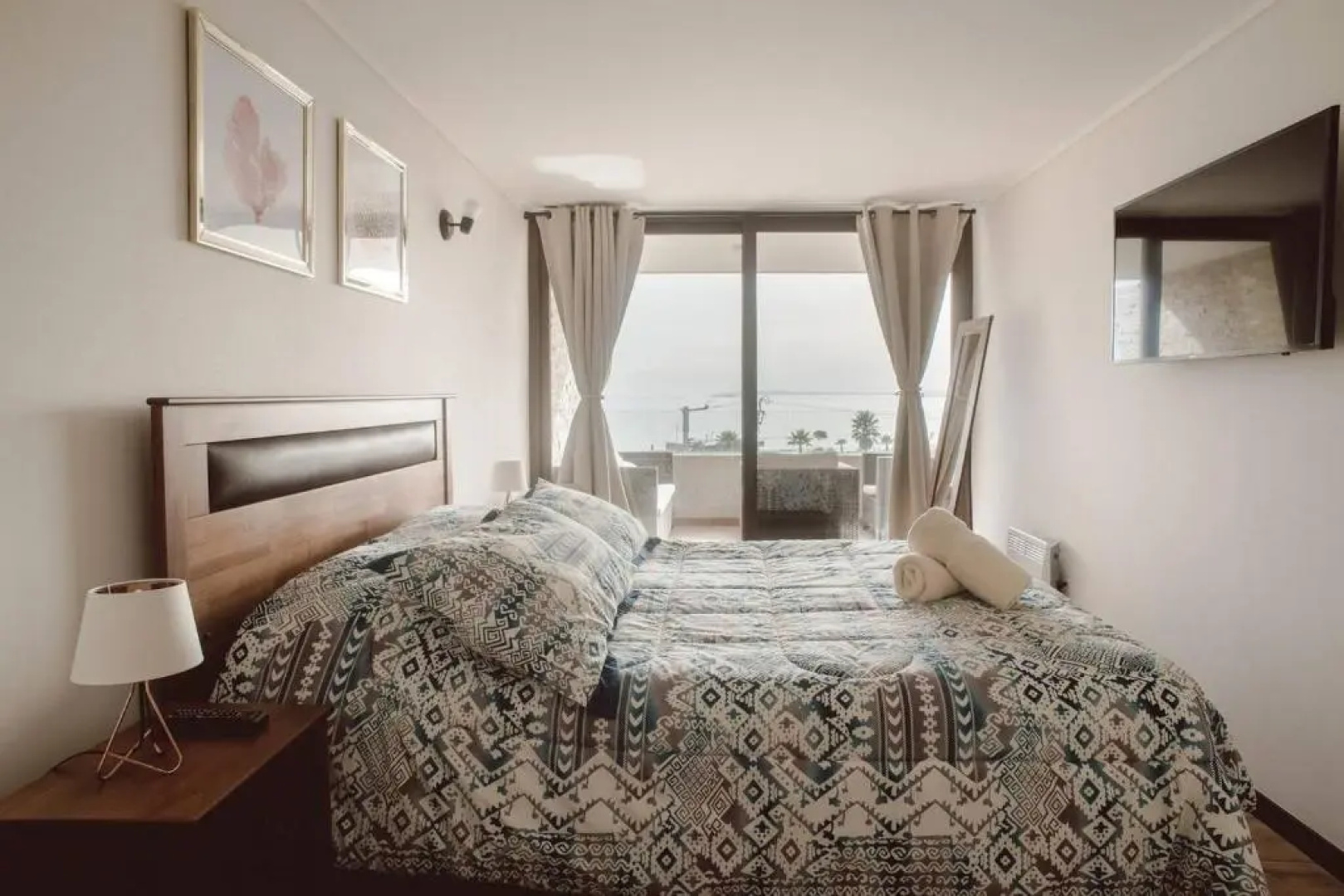 Rustic Beach Concon