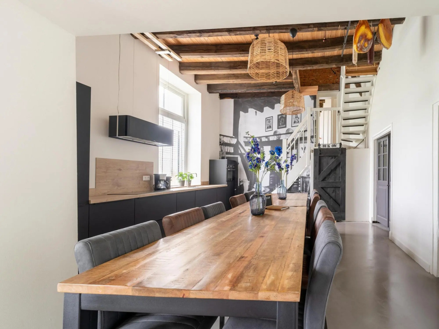 Spacious holiday home in Voorst with garden