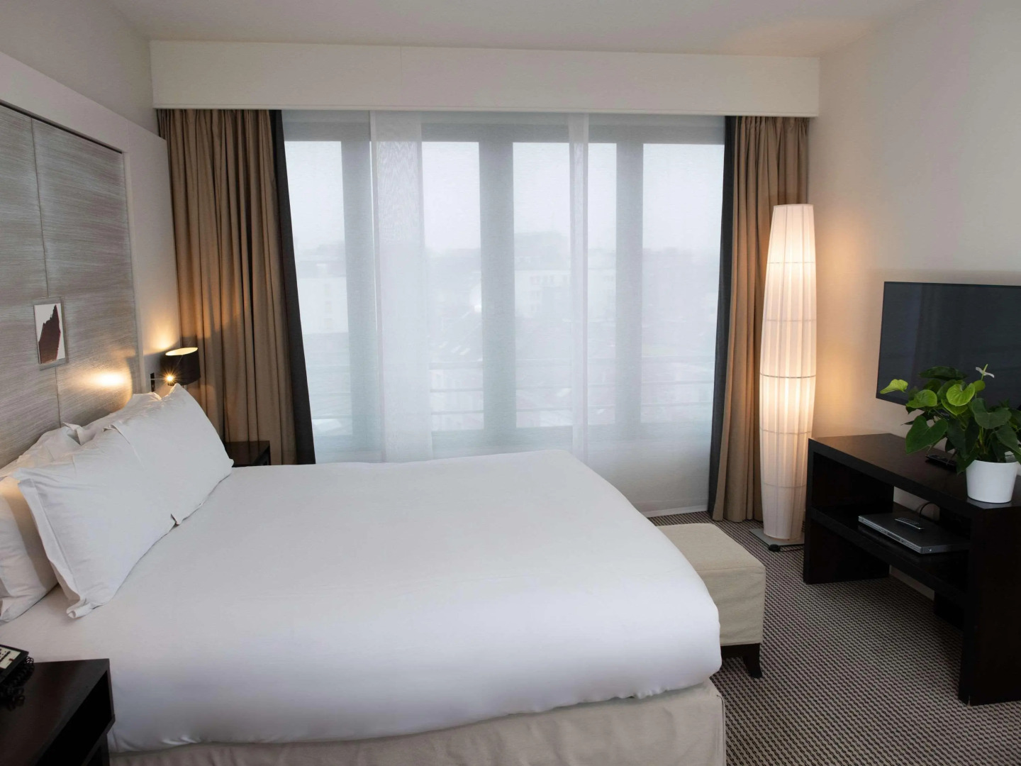 Отель Sofitel Brussels Europe