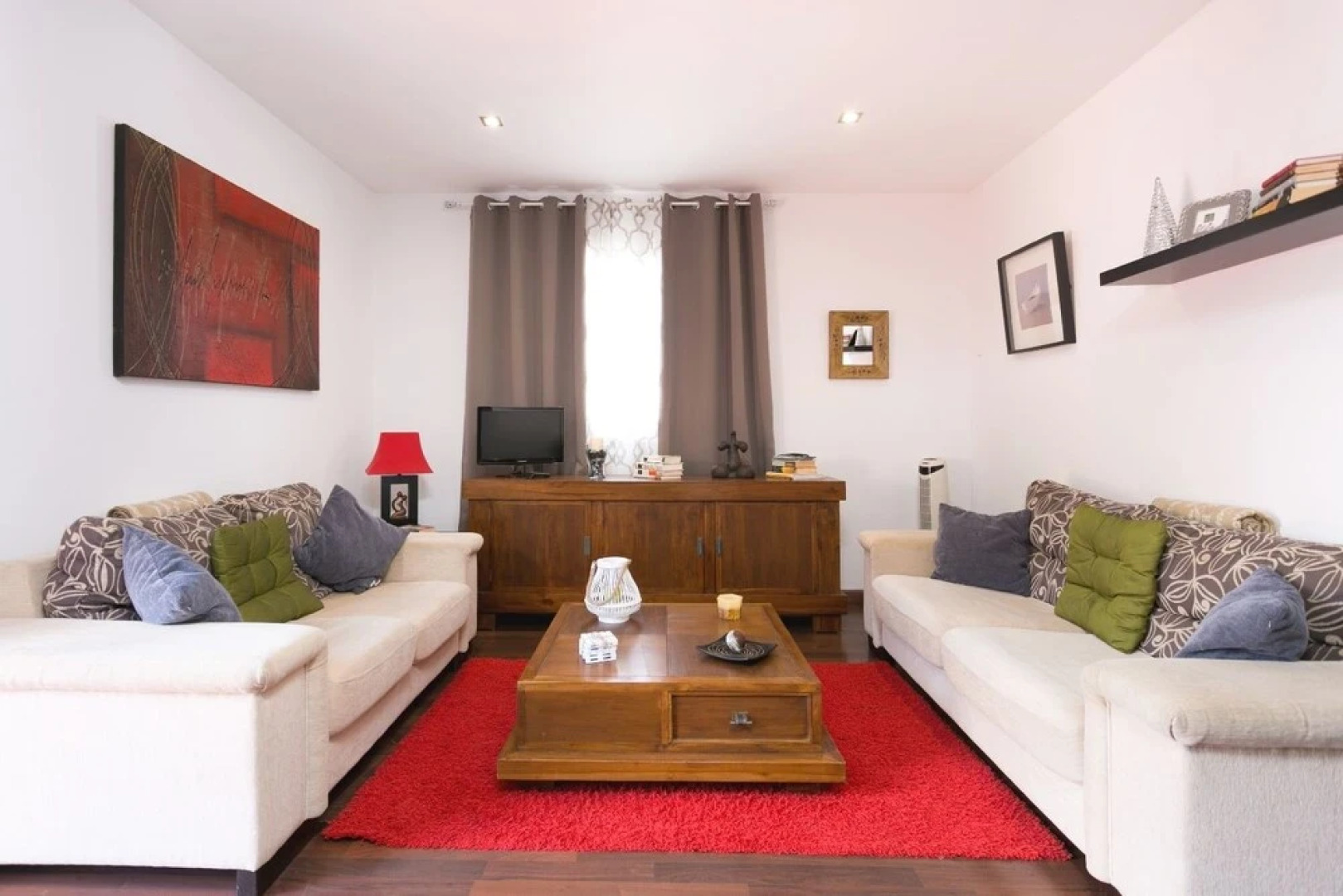 Live Las Aguas House