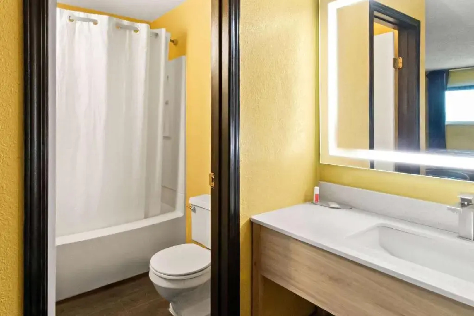 Super 8 Vandalia/Dayton International Airport