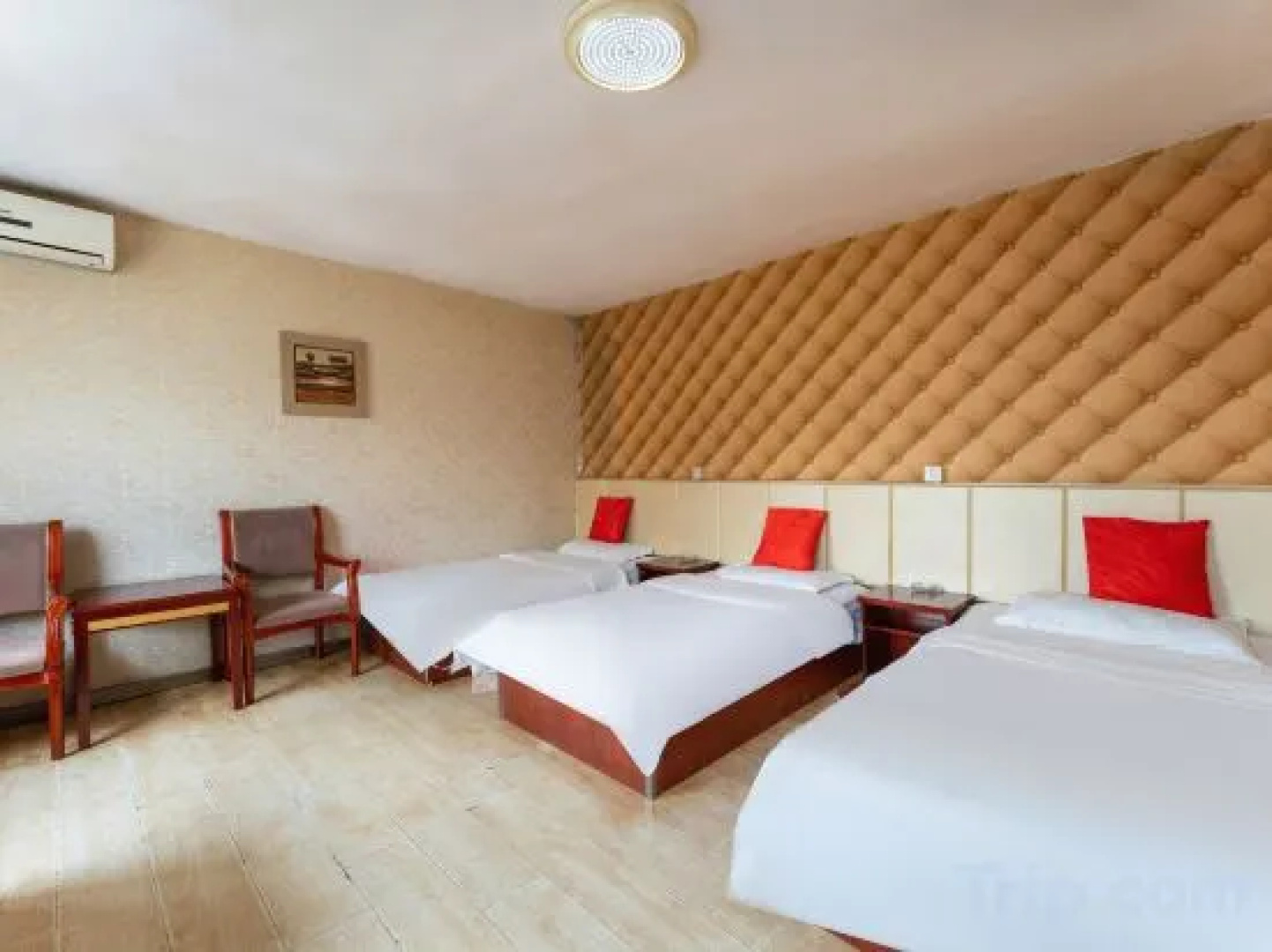 Luhao Express Hotel
