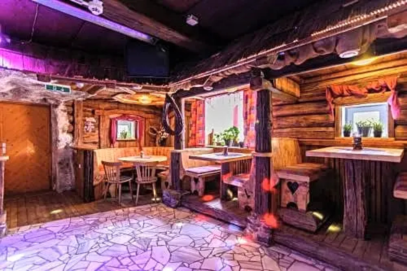 Familien und Jugendhotel Gstemmerblick