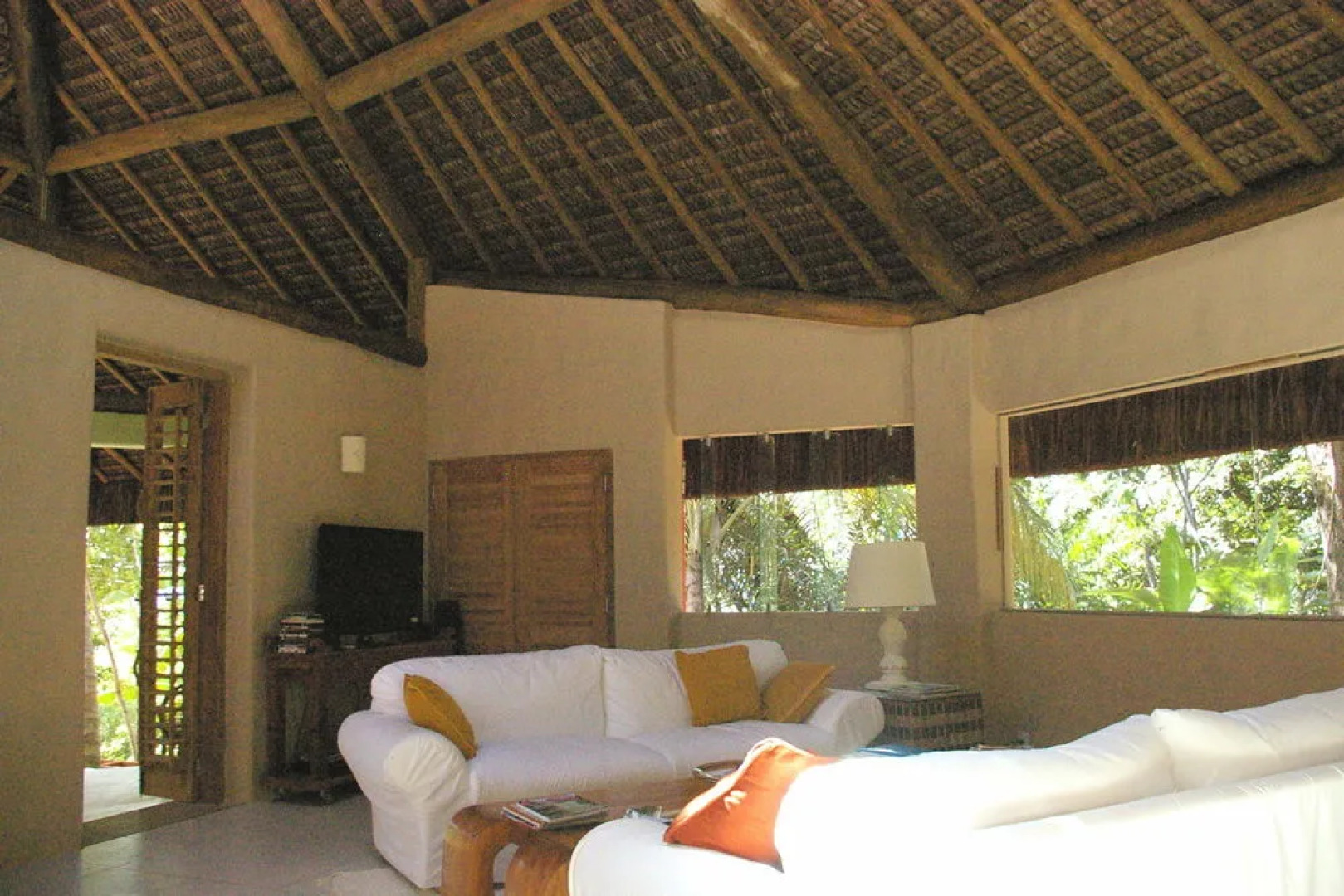 Nirvana Beach Hotel Bahia