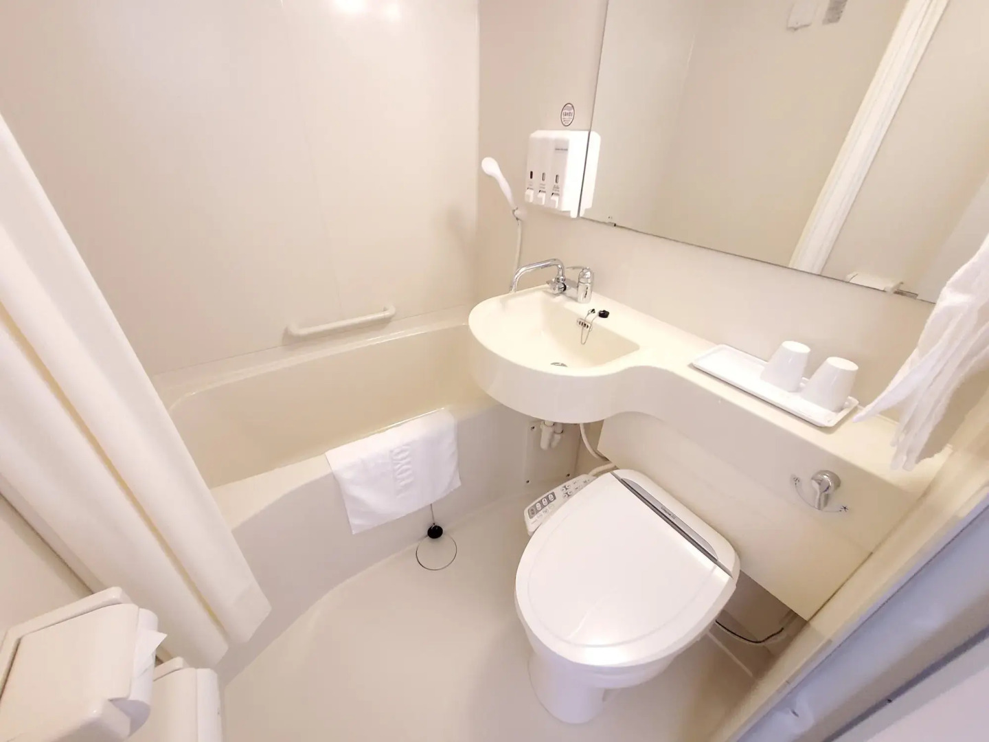 Toyoko Inn Kenkyu-gakuen Ekimae