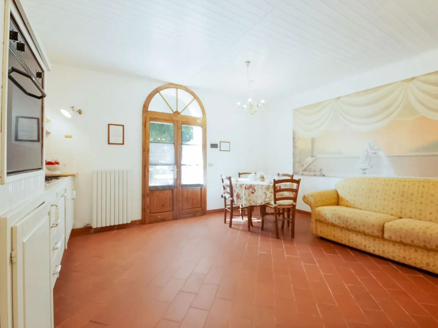 Elegant Holiday Home With Pool And Bubble Bath