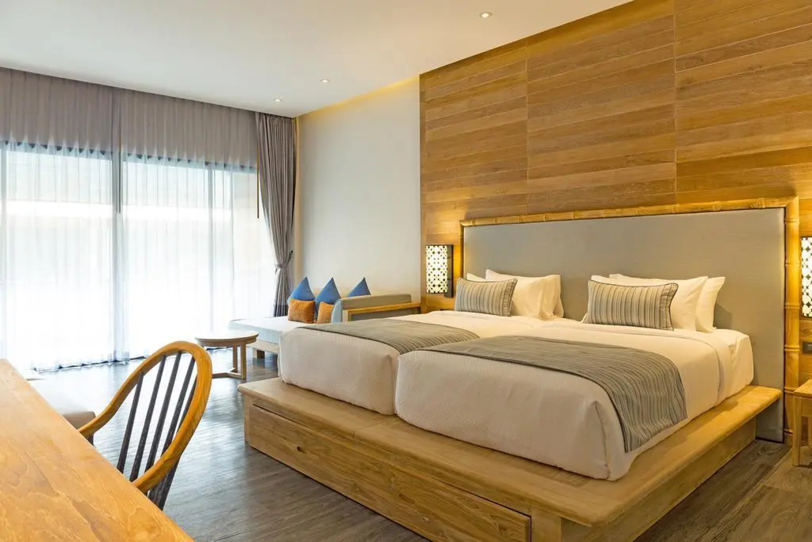 Akira Lipe Resort