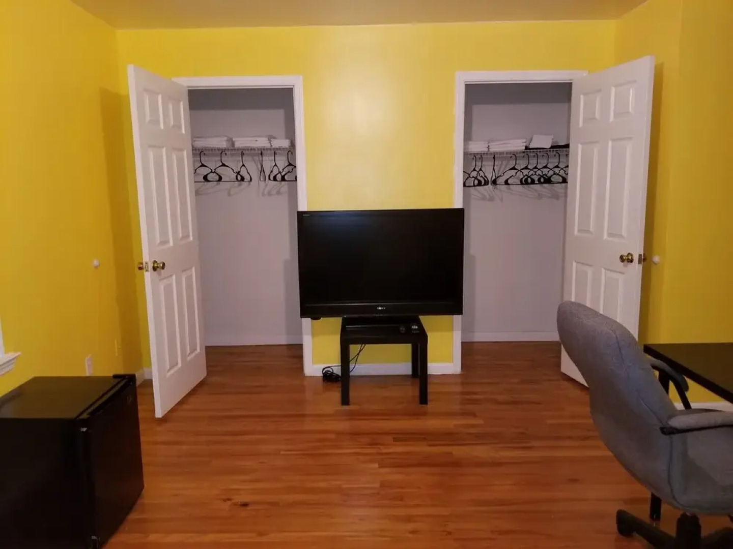 Private Rooms near EWR & NYC