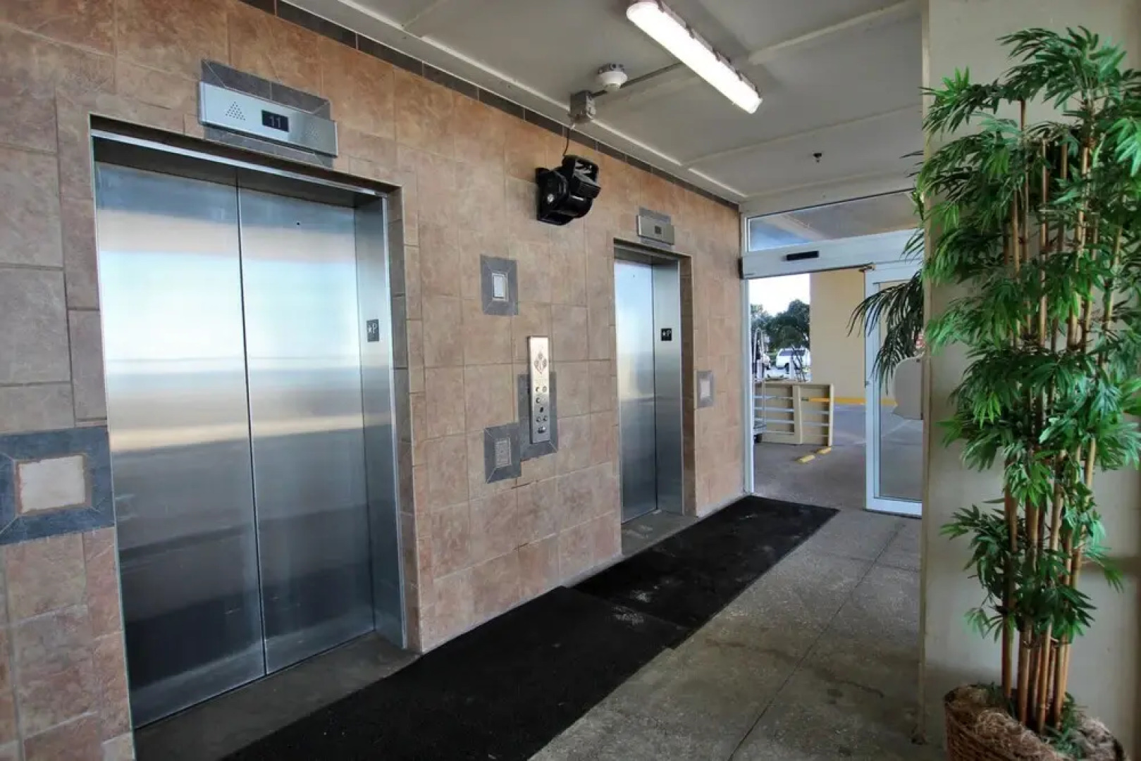 Crystal Shores West By Youngs Sun Coast