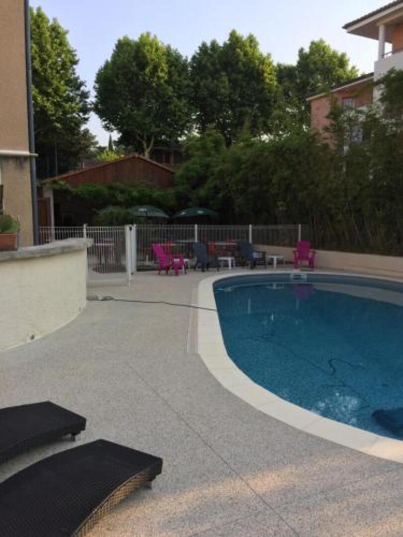 Hotel The Originals Romans-sur-Isère Le Clos des Tanneurs