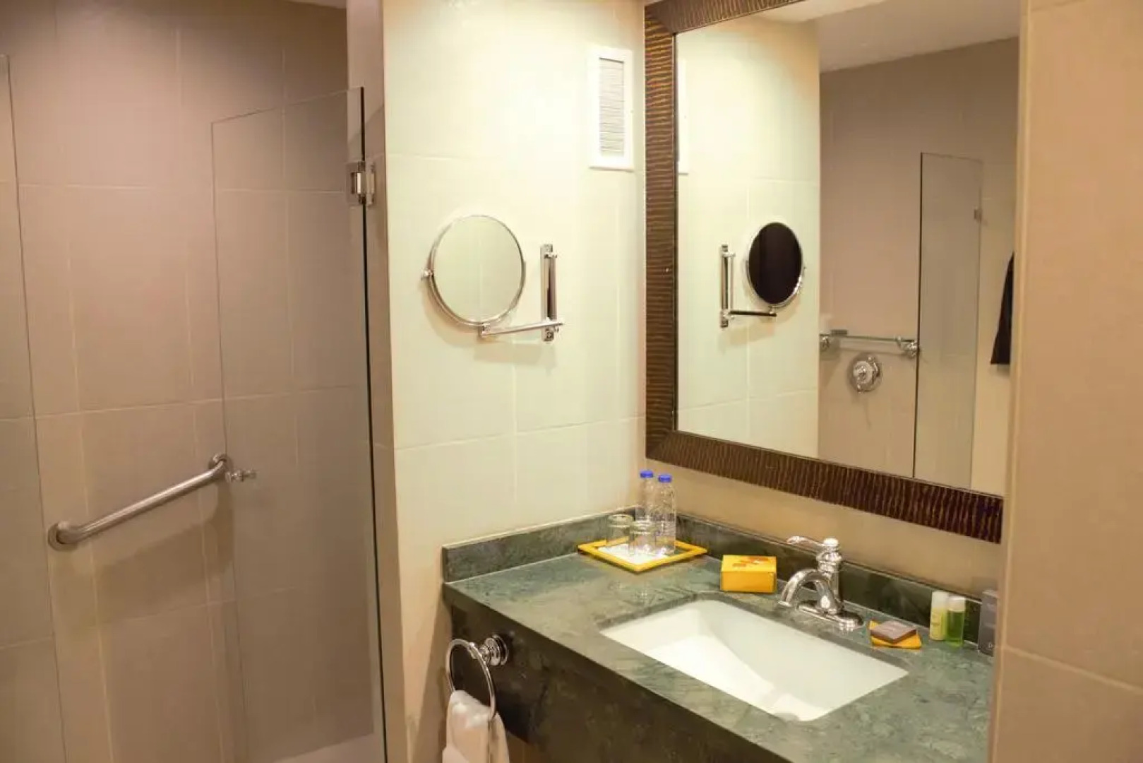 Renaissance Caracas La Castellana Hotel