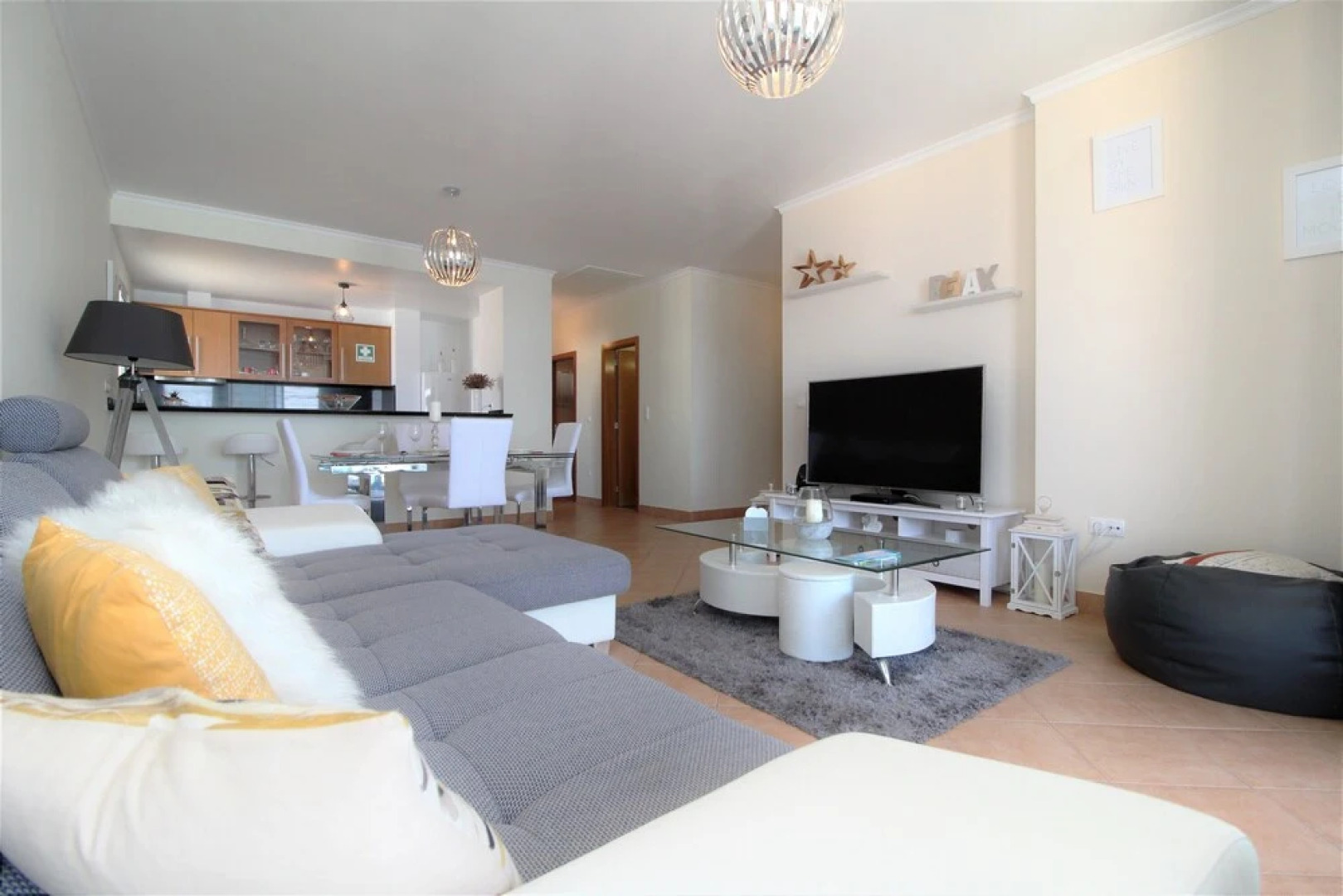 Paul do Mar Charming Apartment T2