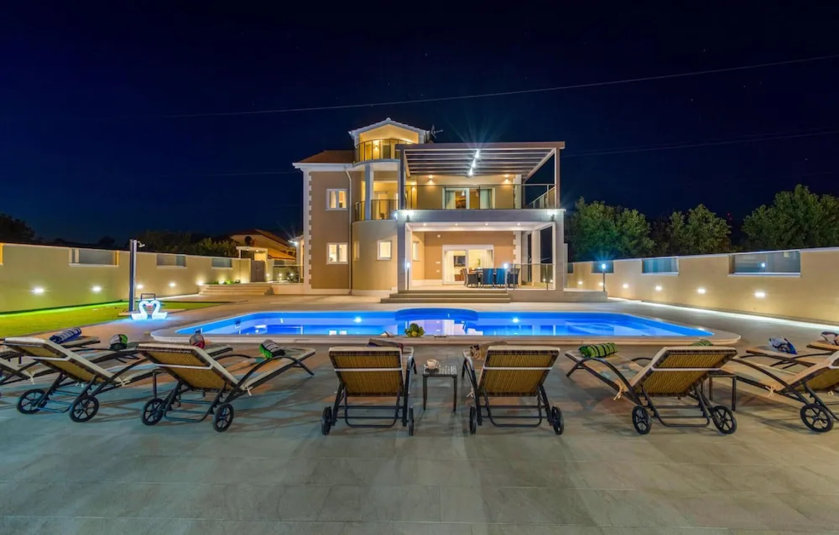 Nice Home in Dubrava kod Sibenika With Outdoor Swimming Pool, Wifi and 5 Bedrooms