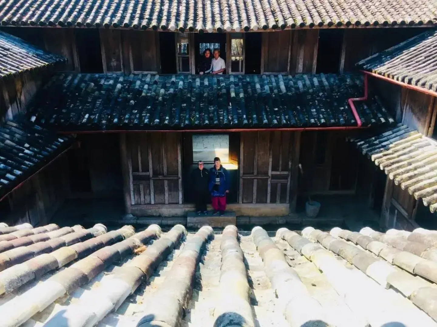 Ethnic House Lounge Bar & Hostel